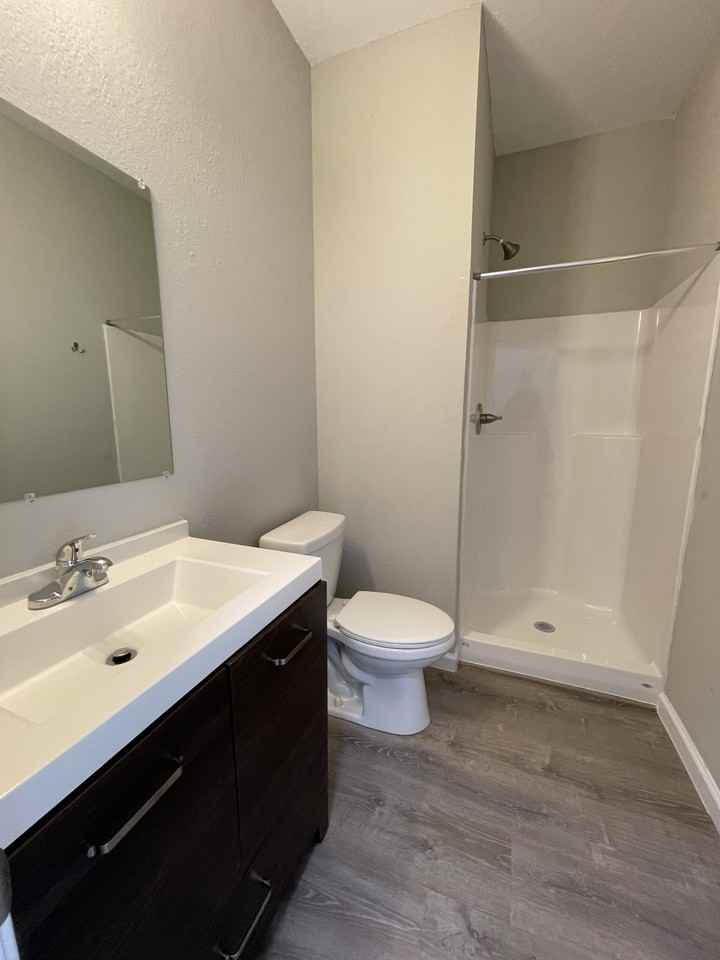 1307 W 27th St #NA - Photo 3 of 13