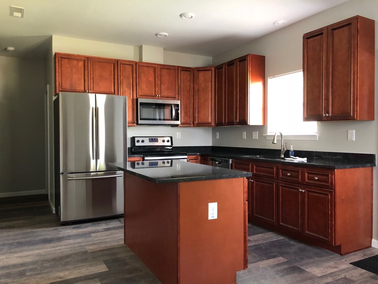 1418 W 27th St #NA - Photo 2 of 9