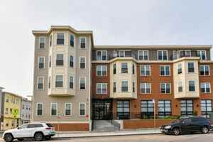 featured image of 245 Sumner St