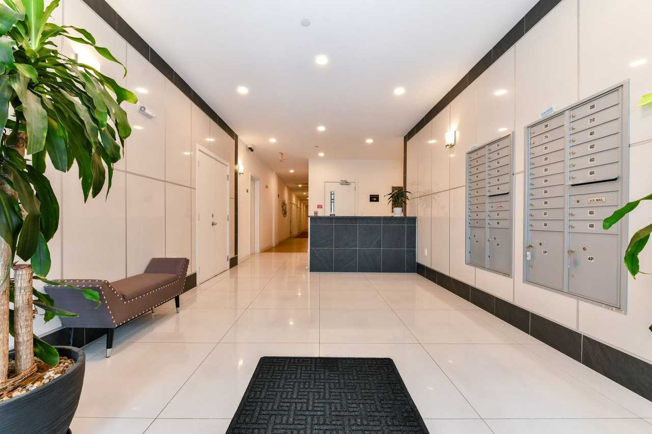 VELKOR 245 NOMINEE TRUST - Photo 4 of 32