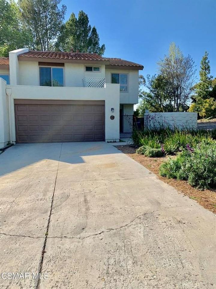 937 Shadow Lake Dr - Photo 2 of 32