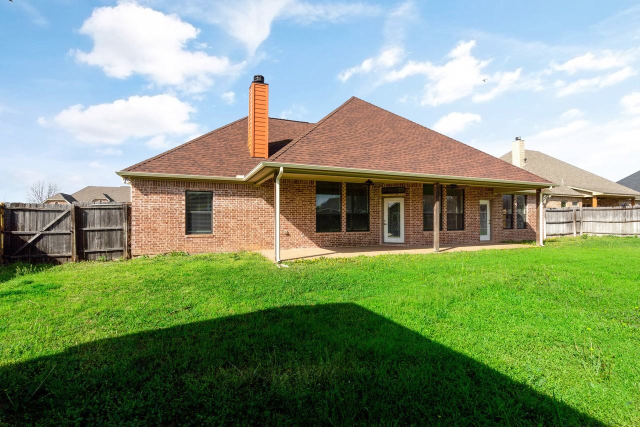 2833 Willow Ridge Circle - Photo 2 of 26