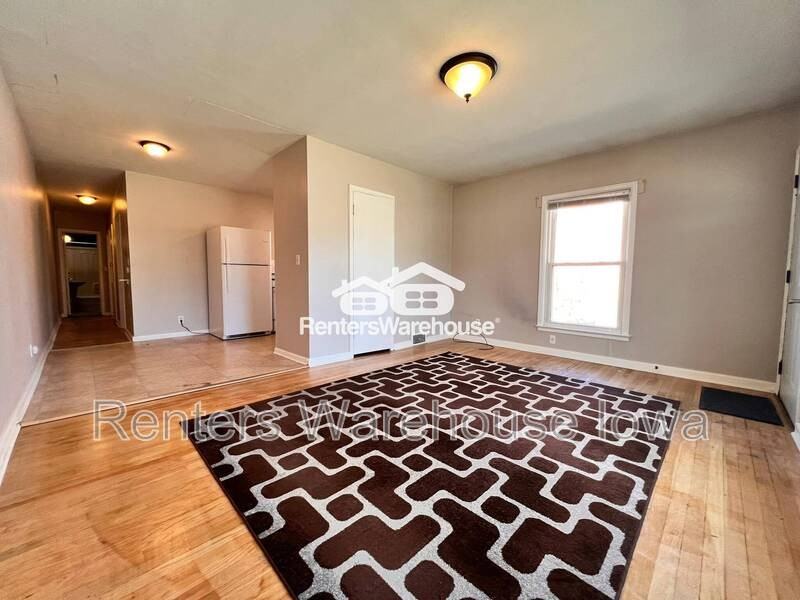 1144 Polk Blvd - Photo 3 of 13