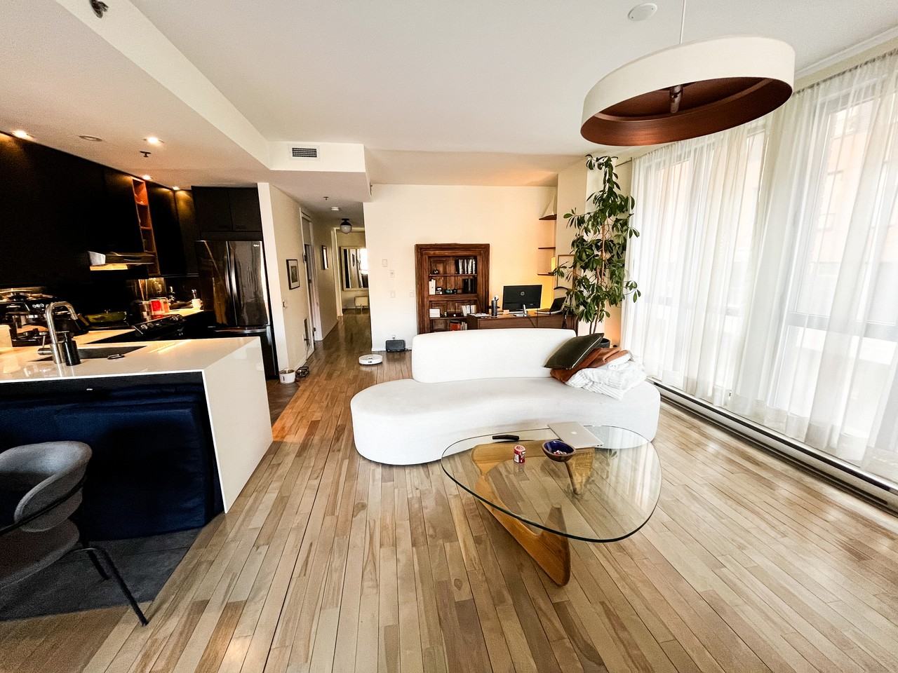 50 Rue McGill #28 - Photo 2 of 11