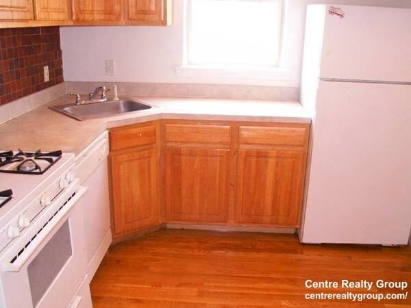 171 Windsor St #1 - Photo 3 of 23