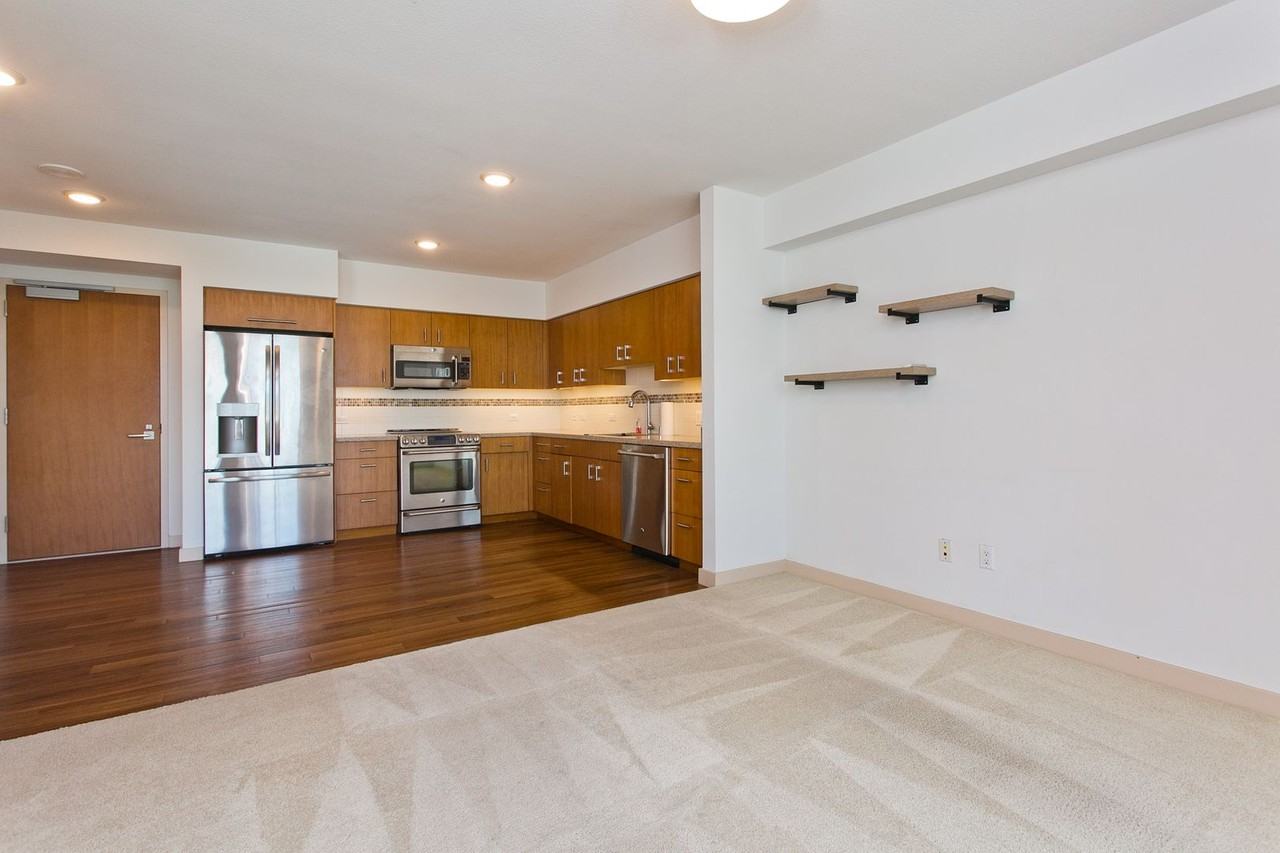 555 South St #1710 - Photo 7 of 20