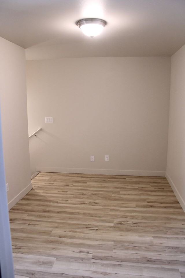 12233 Curtis Ct - Photo 2 of 27