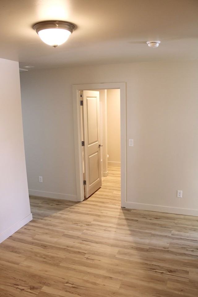 12233 Curtis Ct - Photo 3 of 27