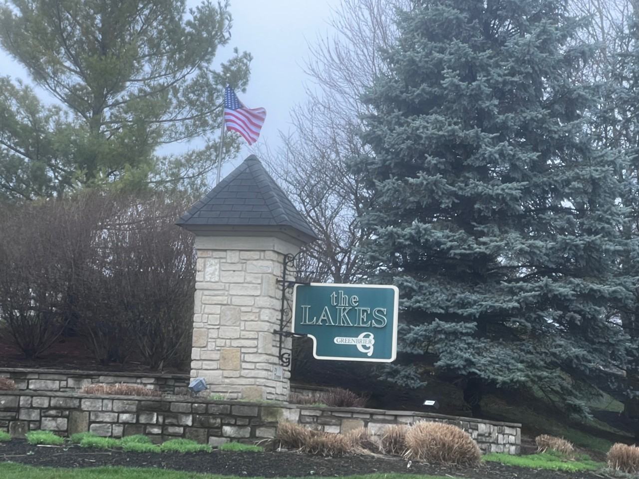 6549 Twin Lakes Dr - Photo 2 of 36