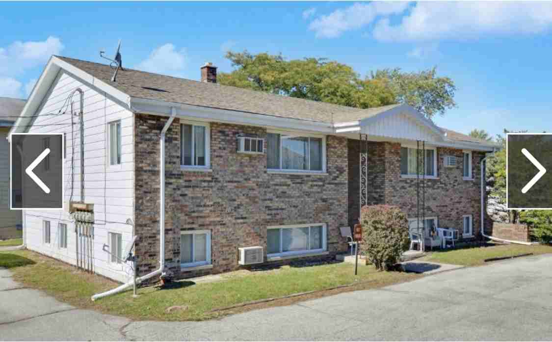 2848 101st Pl #4 - Photo 4 of 5