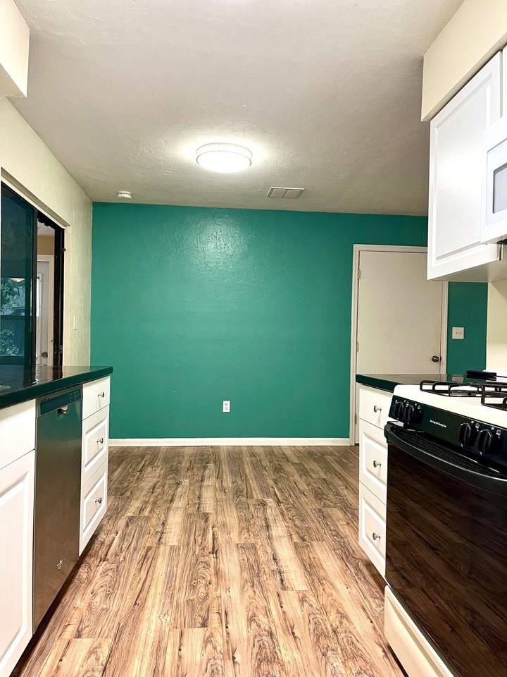 2625 Nw 49th Pl #1 - Photo 5 of 15