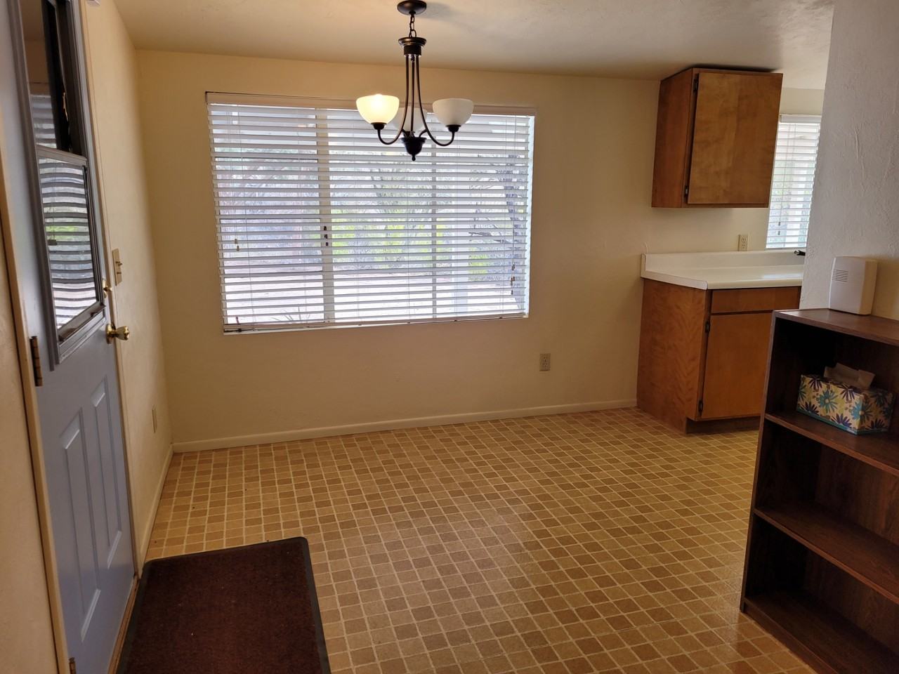 600 El Recreo Ct #1 - Photo 4 of 33