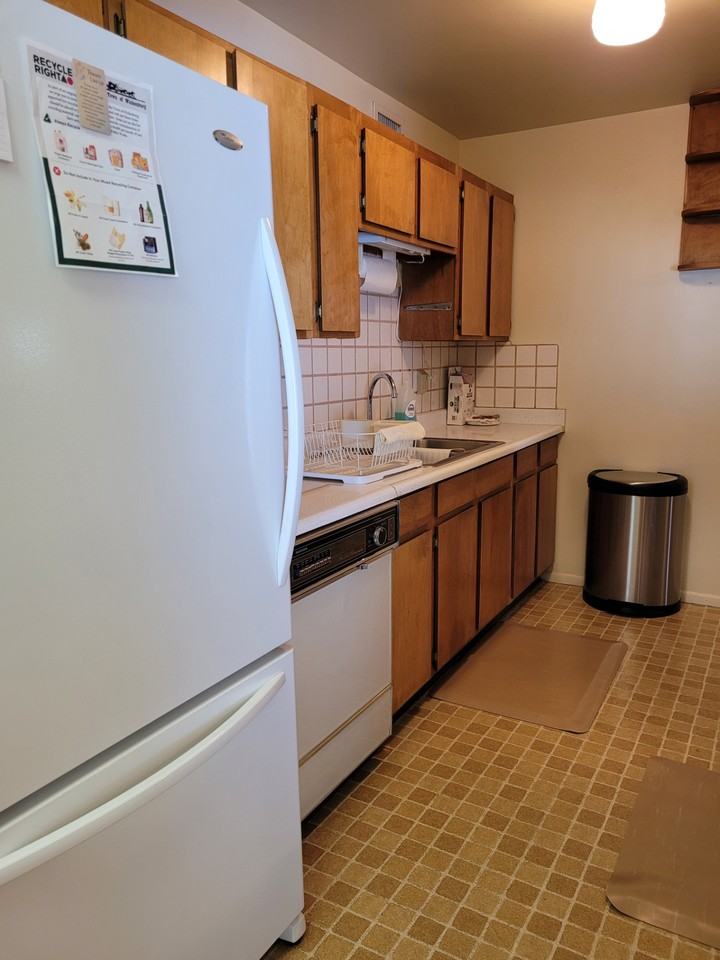 600 El Recreo Ct #1 - Photo 7 of 33