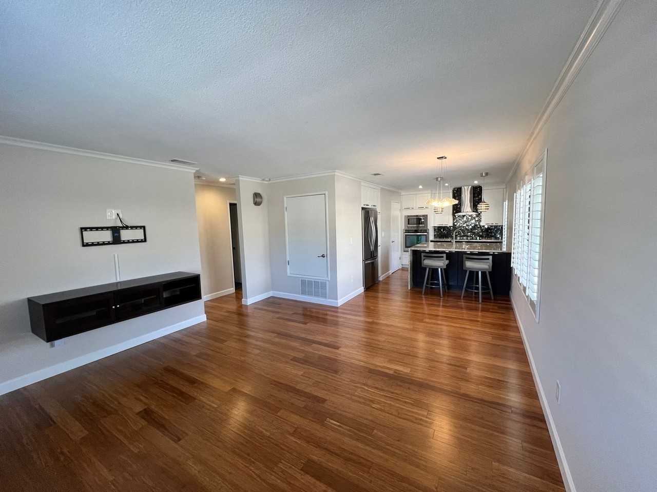 34 Wharf Cir - Photo 3 of 17