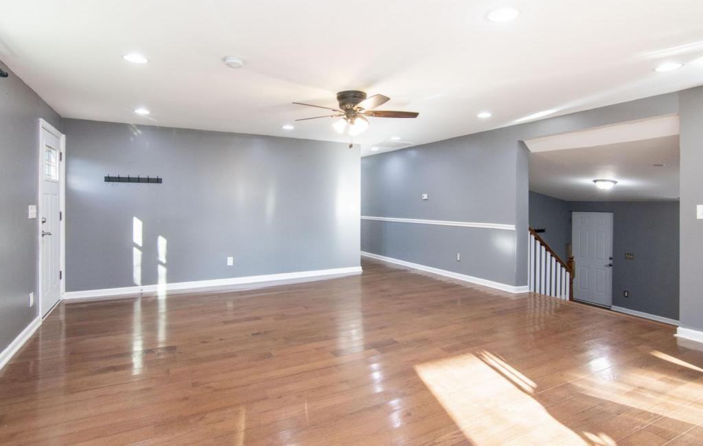 3405 Pebble Dr - Photo 6 of 33