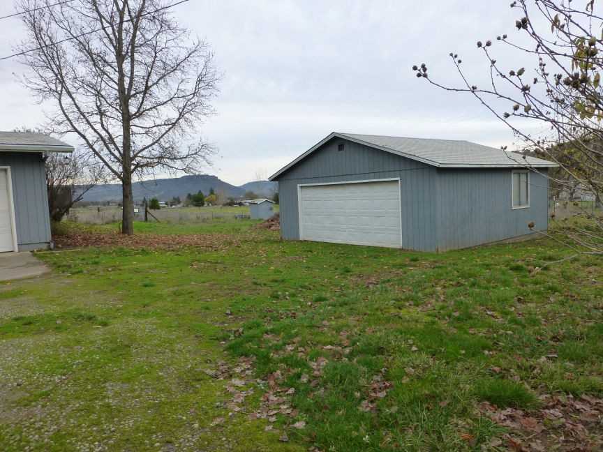 4642 Rising Glen Dr - Photo 3 of 20