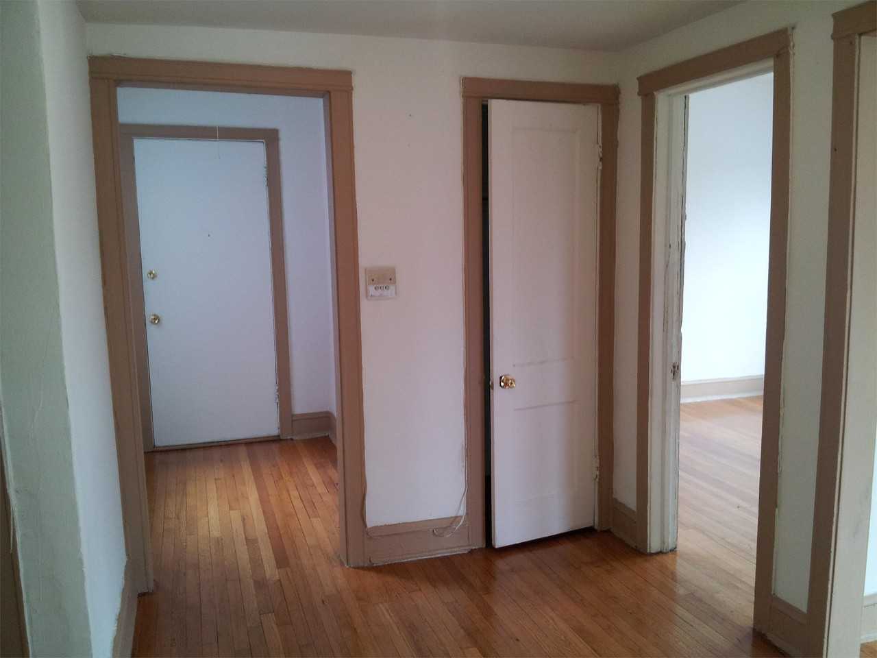 903 W 76th St #903-2 - Photo 6 of 12