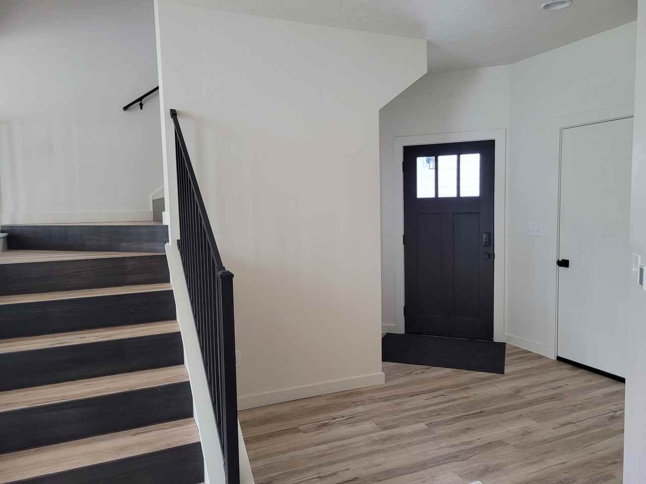 2447 Easton Ln #2447 - Photo 6 of 47