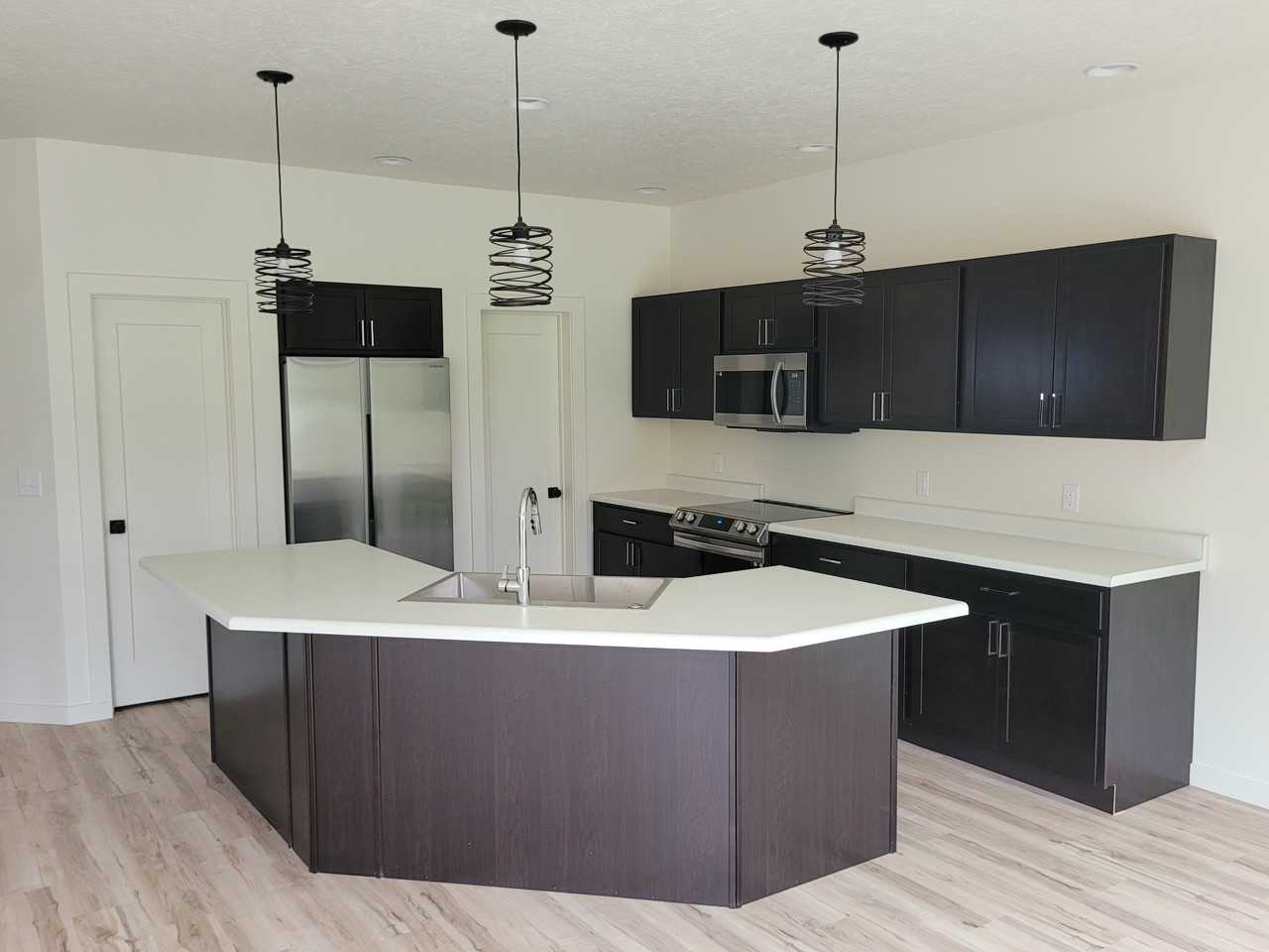 2447 Easton Ln #2447 - Photo 2 of 47