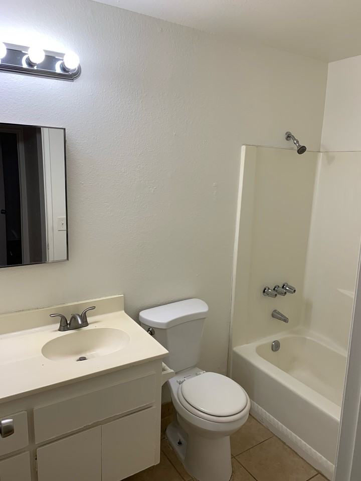 16611 Mackennas Gold Ave #NA - Photo 2 of 9