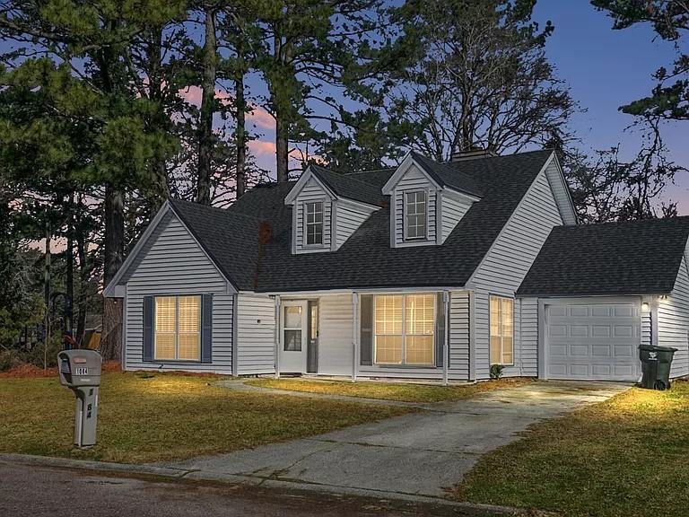 1084 Willowood Avenue #NA - Photo 3 of 20