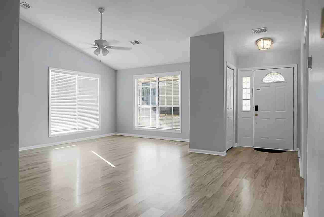 1084 Willowood Avenue #NA - Photo 4 of 20