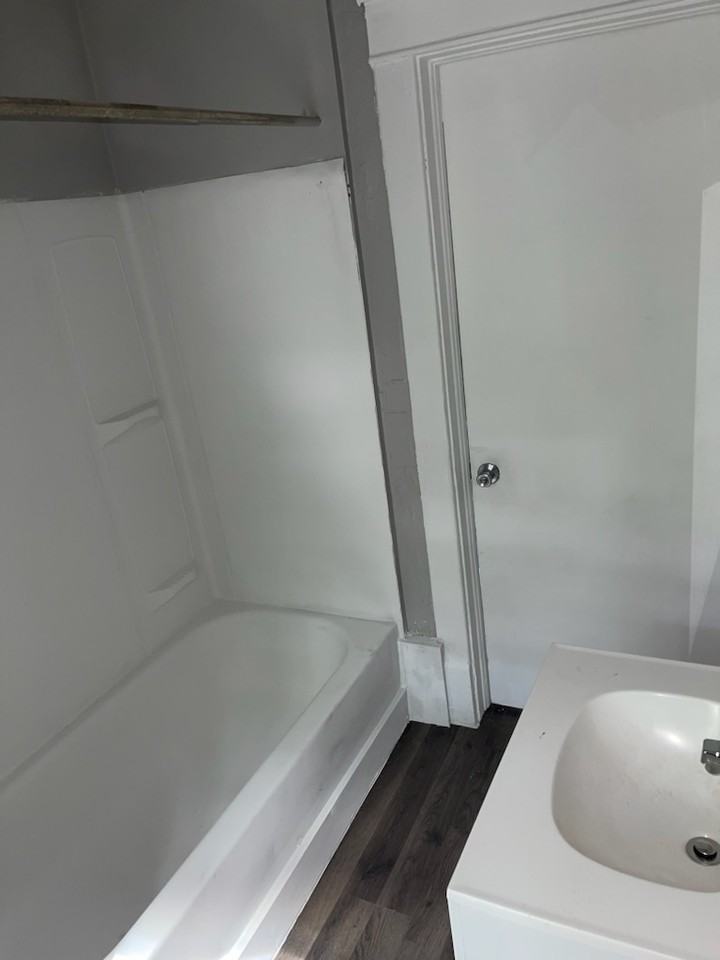 943 E Bourbonnais St #NA - Photo 3 of 6