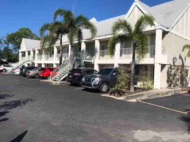 4114 W North B St #F - Photo 2 of 17