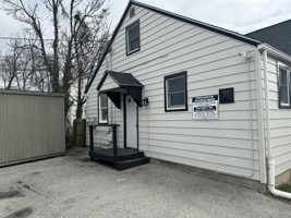 featured image of 2 Oakway Rd Bsmt #BS