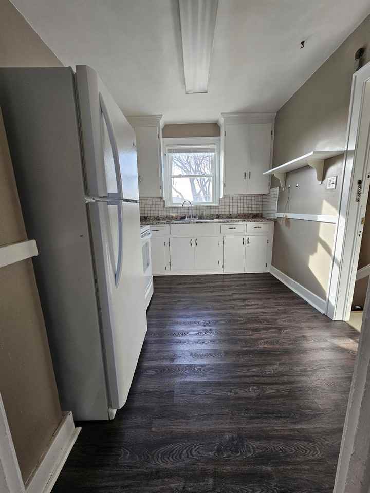 2401 Burnside Ave 2, Oregon, OH 43616 2 Bedroom Apartment for Rent