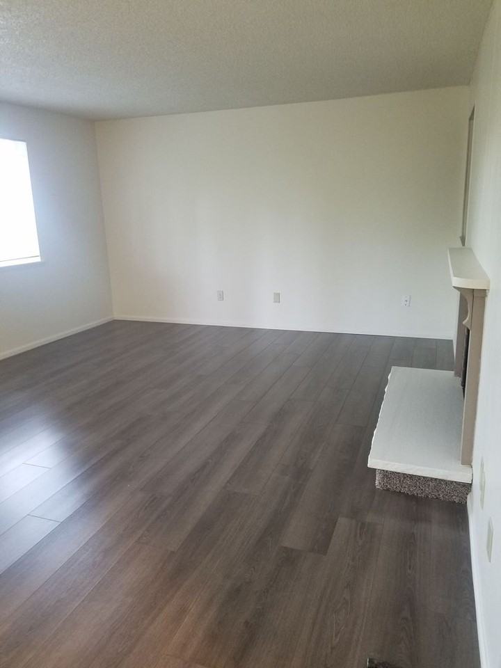 Stratford Heights in University Place - Photo 5 of 50