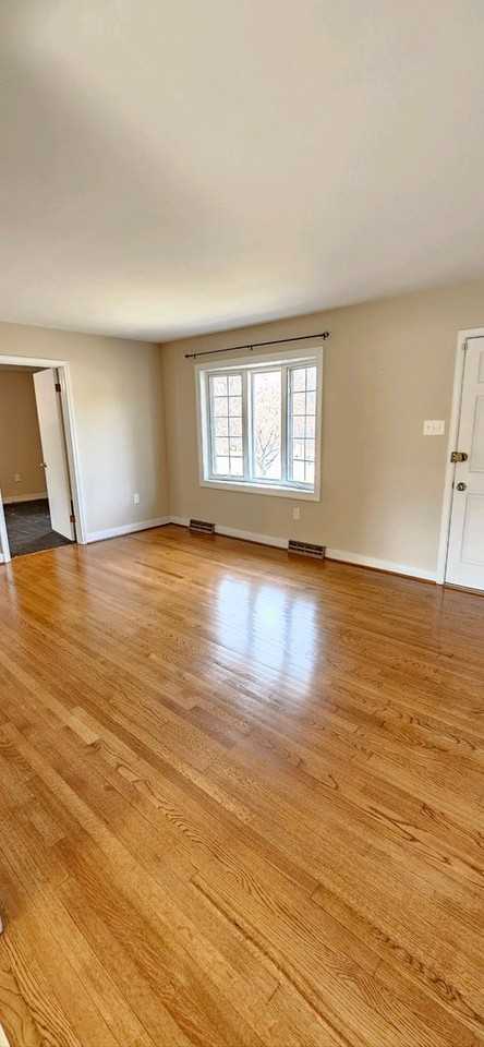 6272 Madonna Rd - Photo 5 of 10