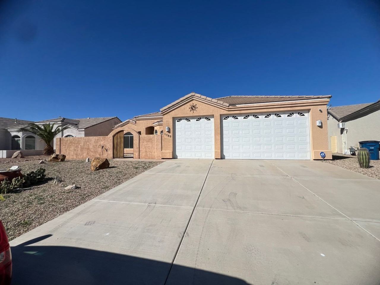 1783 E Lipan Cir - Photo 2 of 30