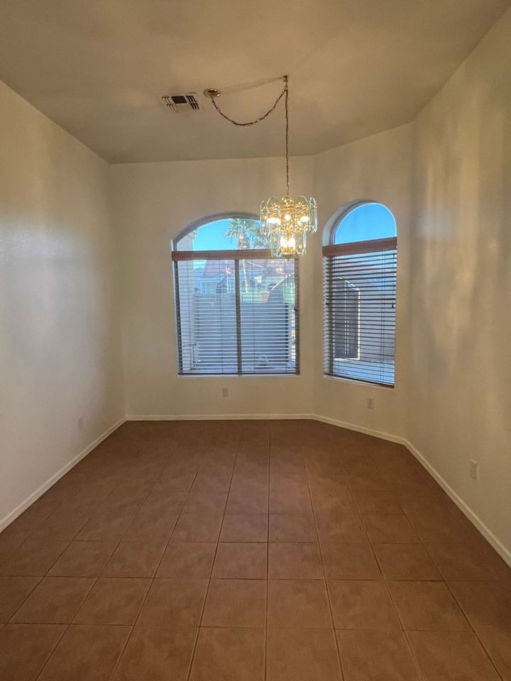 1783 E Lipan Cir - Photo 6 of 30