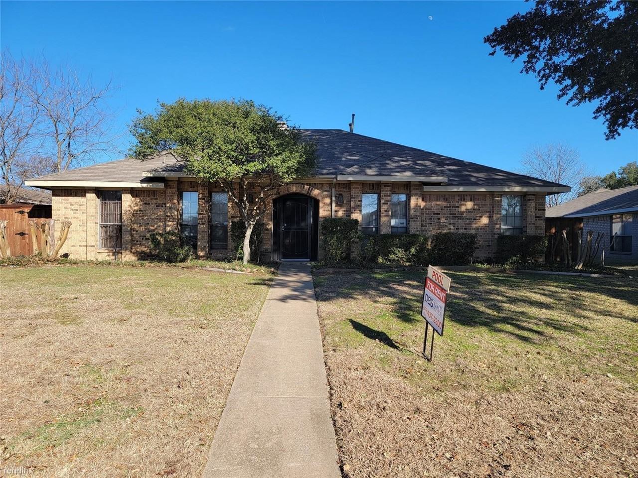 1004 N Yale Blvd - Photo 2 of 15