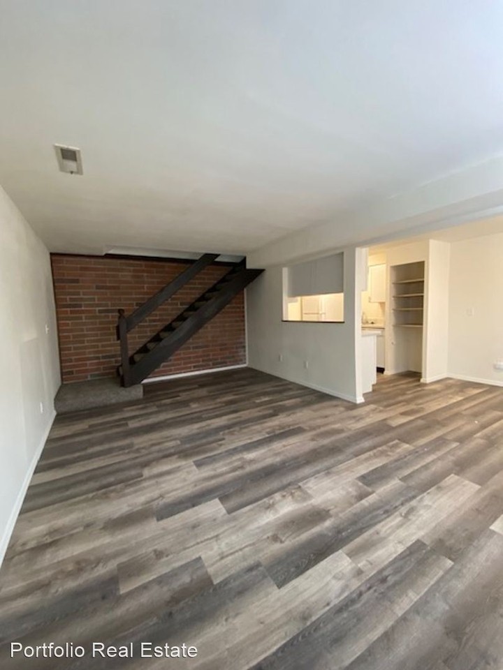 1205 Ivy Ave - Photo 2 of 10