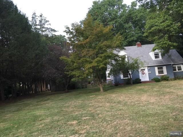 247 Rockland Ave - Photo 3 of 9