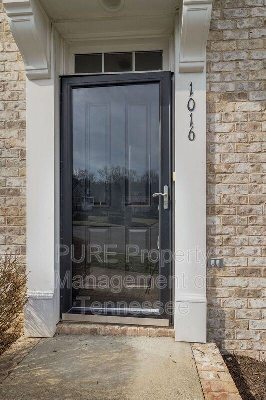 1016 Loxley Dr - Photo 2 of 18