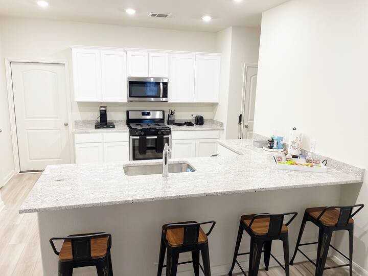 320 Stone Ct #320STONECT - Photo 3 of 9