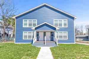featured image of 1918 Hillside Ave N #B