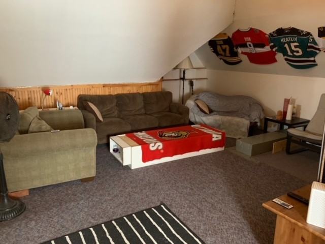 Glebe- 185 Strathcona - 4 BDRM - Photo 3 of 9