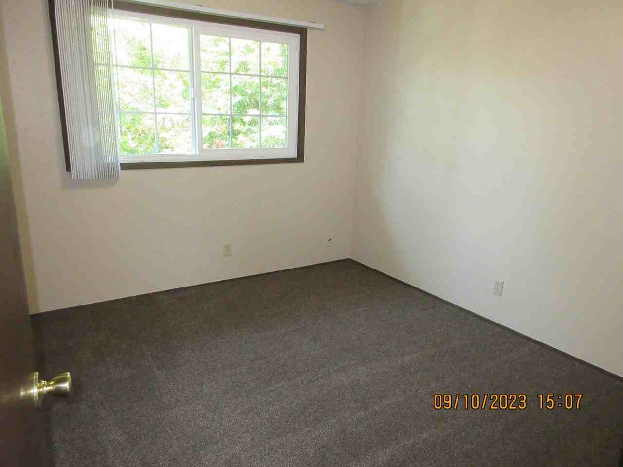 1172 12th St Ne - Photo 6 of 11