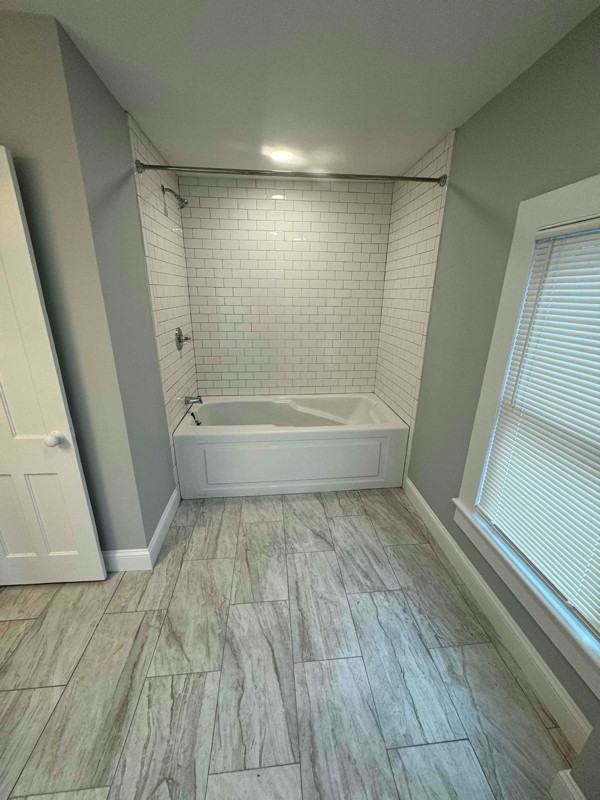 10 Nicholas Sq - Photo 3 of 14