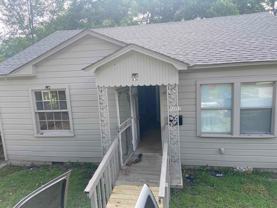 636 Edward St - Photo 1 of 1