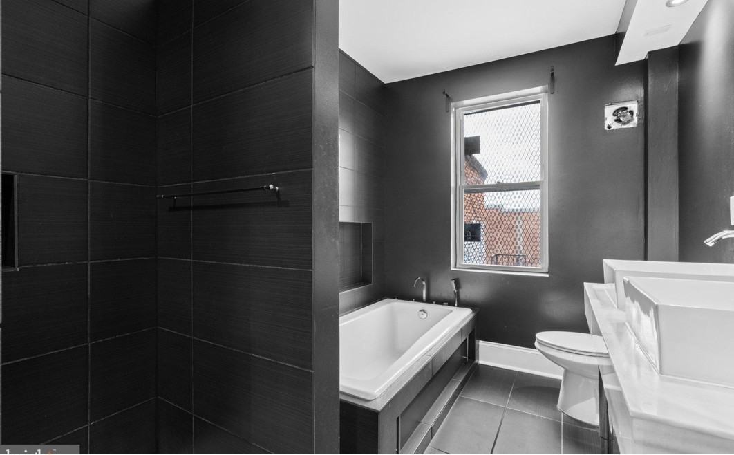 2402 Saint Paul St #2 - Photo 3 of 20