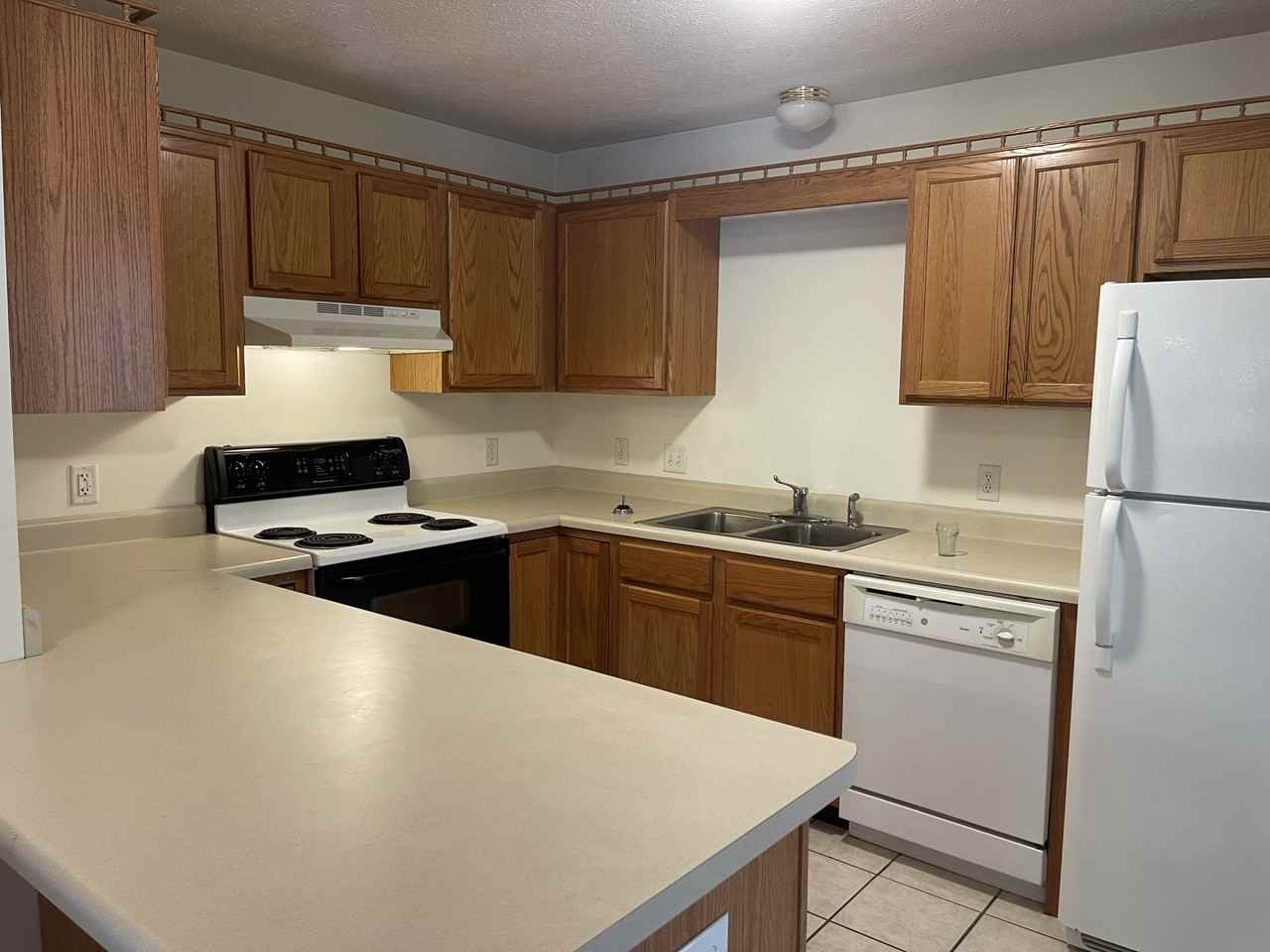 59 Carolyn Ct #59 - Photo 2 of 7