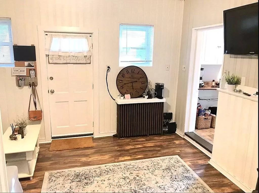 173 Seaver St #C - Photo 3 of 10