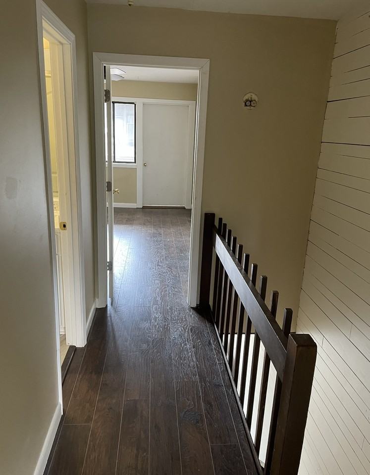 404 W Maple St #1 - Photo 6 of 10