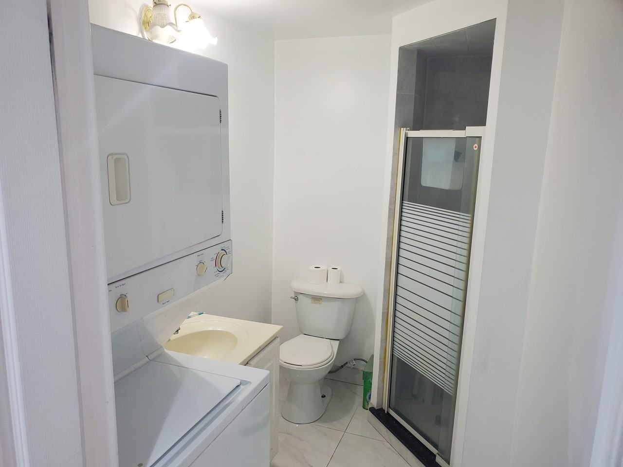 2646 Victoria Park Avenue #2 - Photo 4 of 9