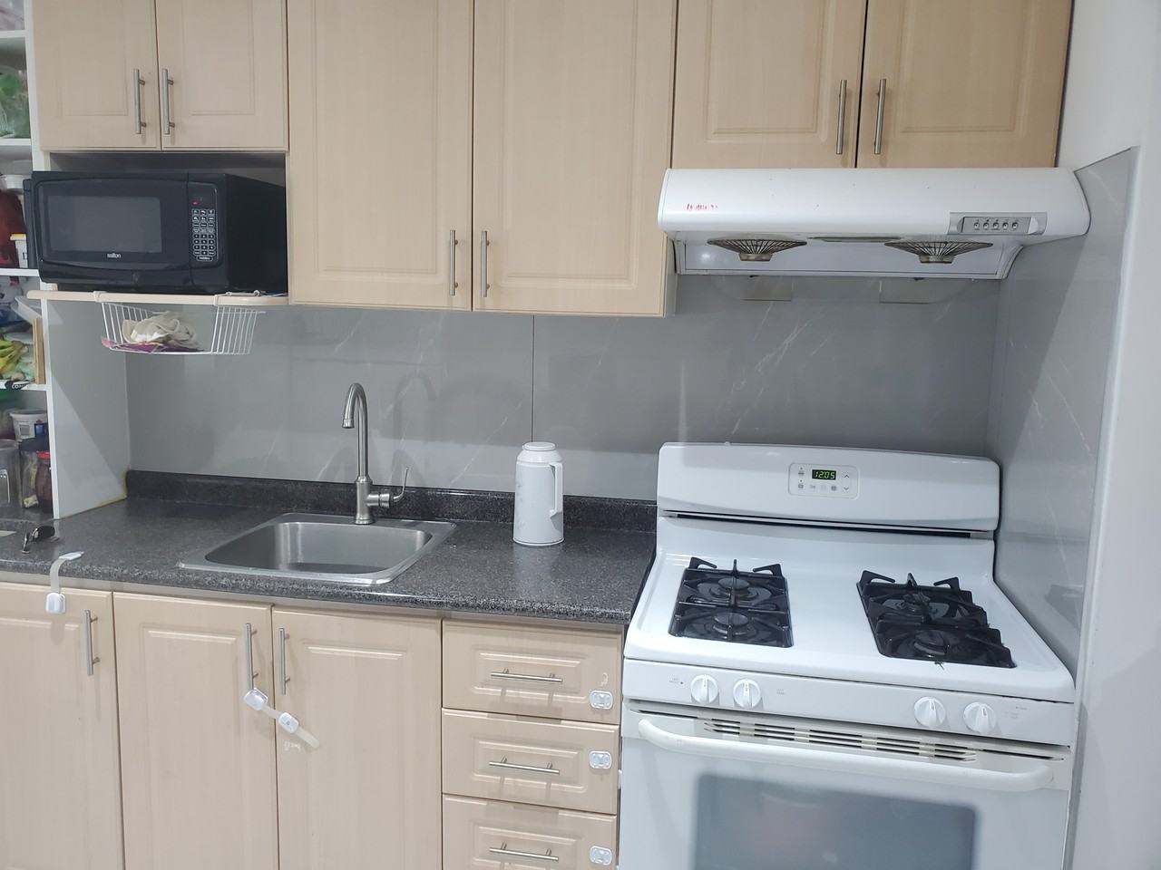 2646 Victoria Park Avenue #2 - Photo 6 of 9